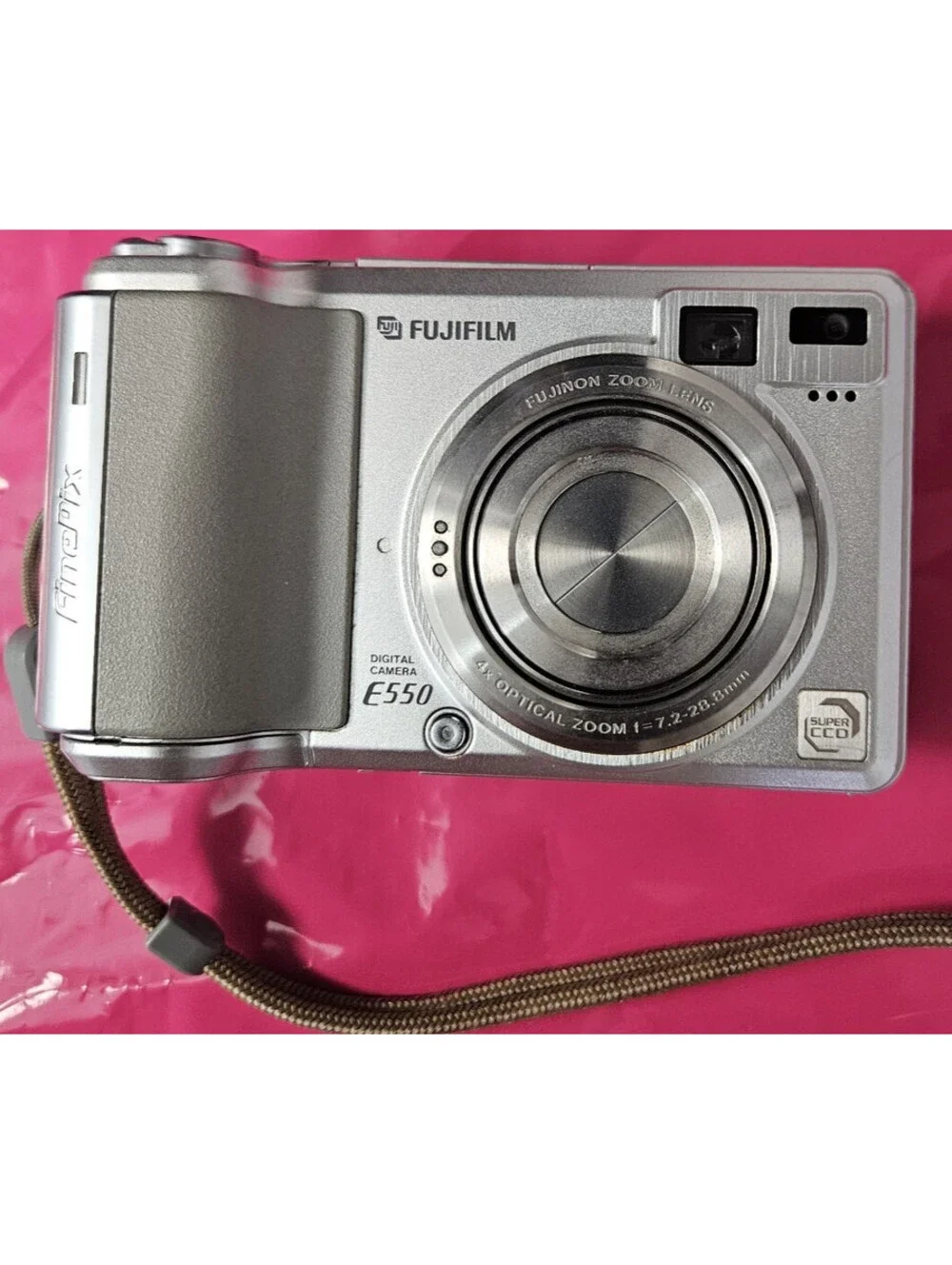 Fujifilm Digital Camera FinePix E550 6.3MP Silver DOES NOT WORK PARTS ONLY
